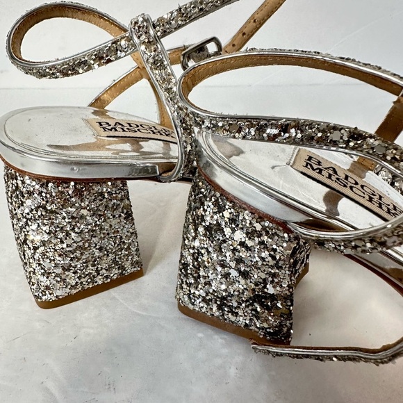 Badgley Mischka Silver Glitter Women's Sandals size 5 EUC - Picture 3 of 12